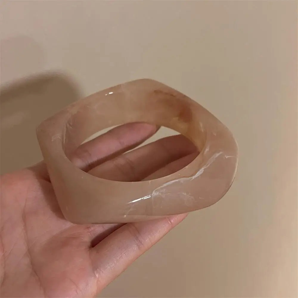 Bracciale Bangle Chunky in Resina Tendenza Moda 2025
