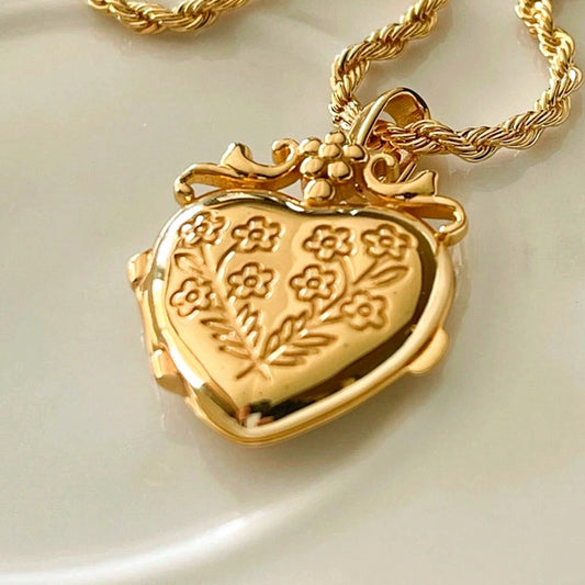 Boho Chic, Idea Regalo, Ciondolo Porta Ritratto su Catenina Color Oro