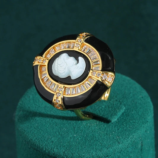 Anello Vintage con Cammeo Nero Gold con Cubic Zirconia